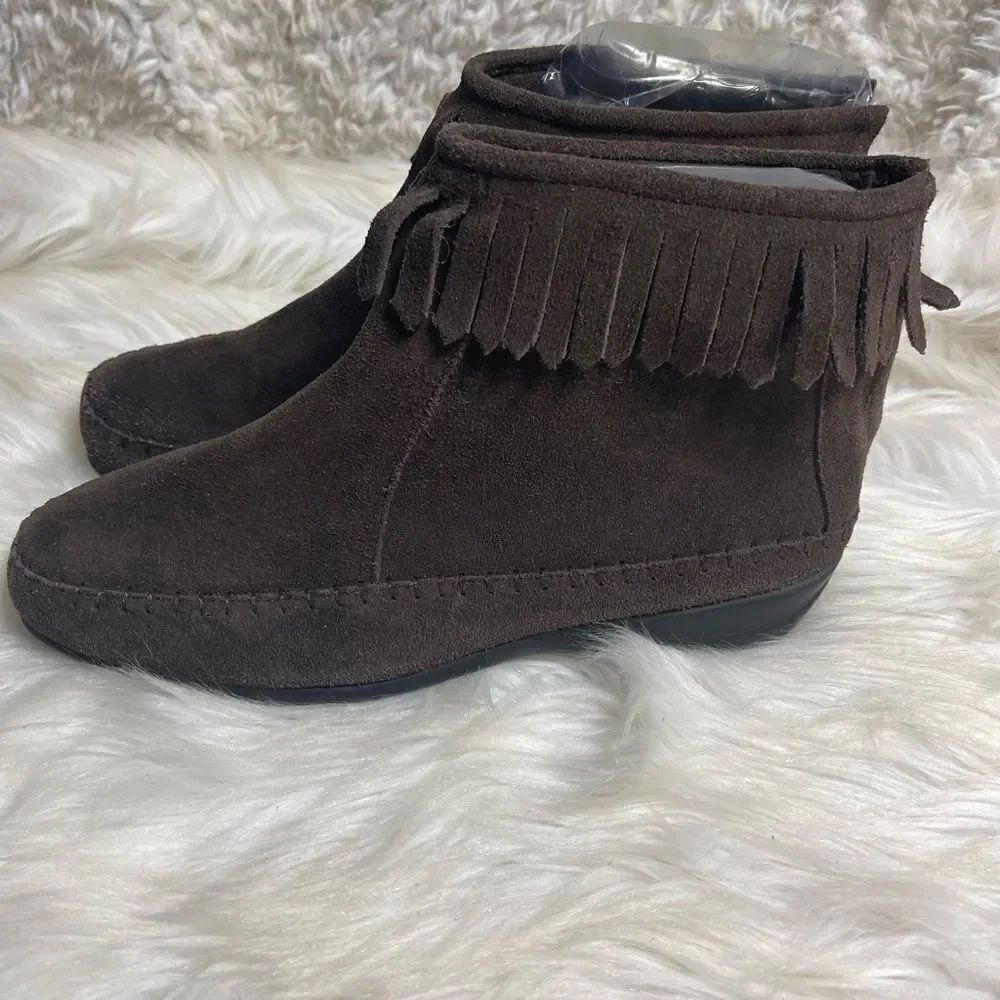 Women's Comfort Ease Kaya Brown Leather Suede Ankle Fringe Moccasin booties SZ8M